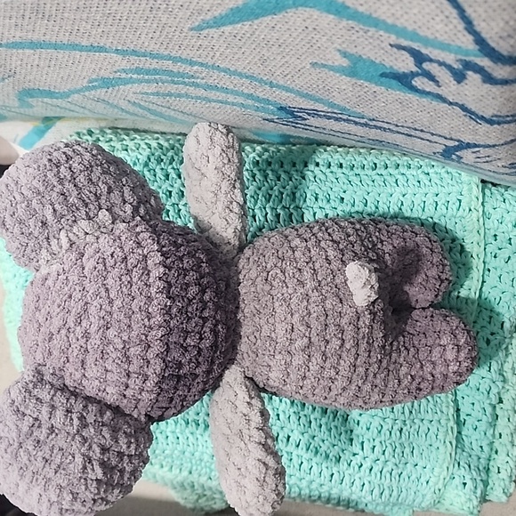 Sleepy Ellie - Picture 3 of 3